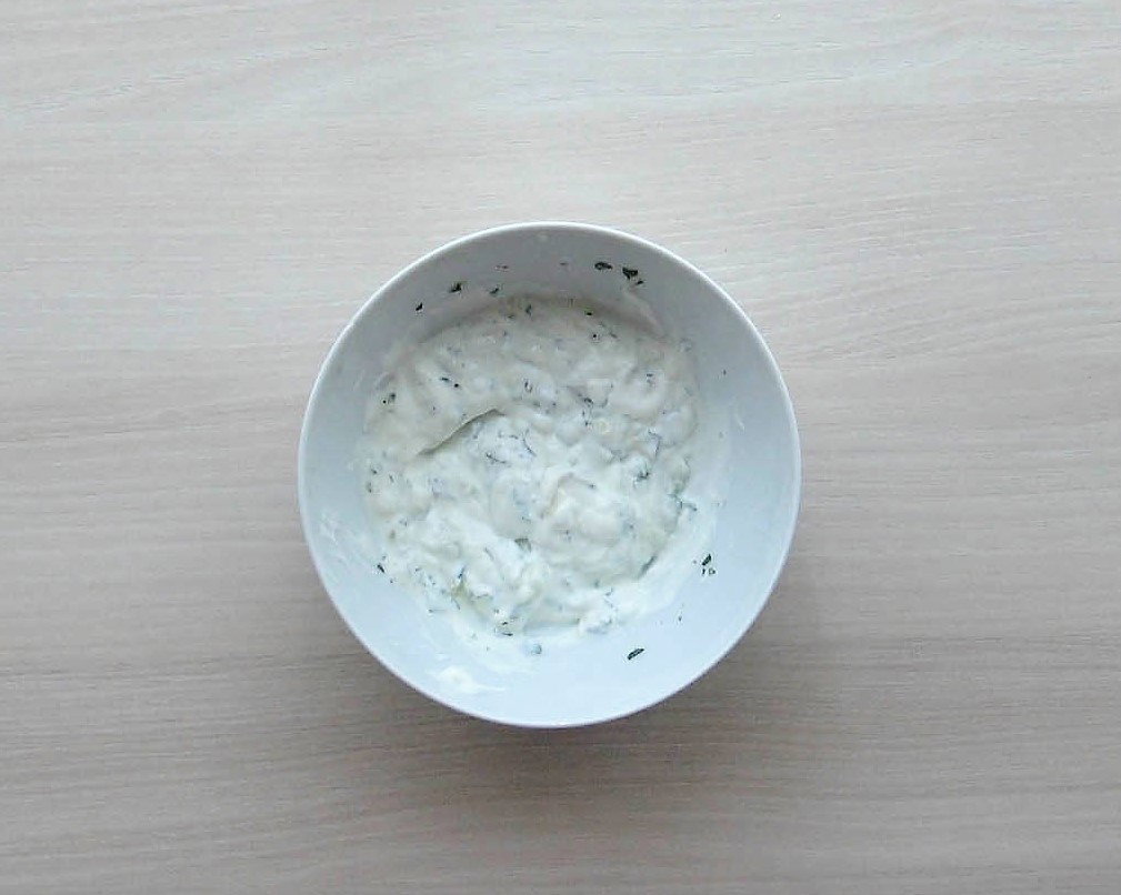 salsa tzatziki paso 8
