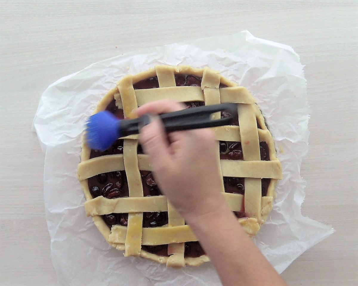 tarta de cerezas cherry pie paso 21