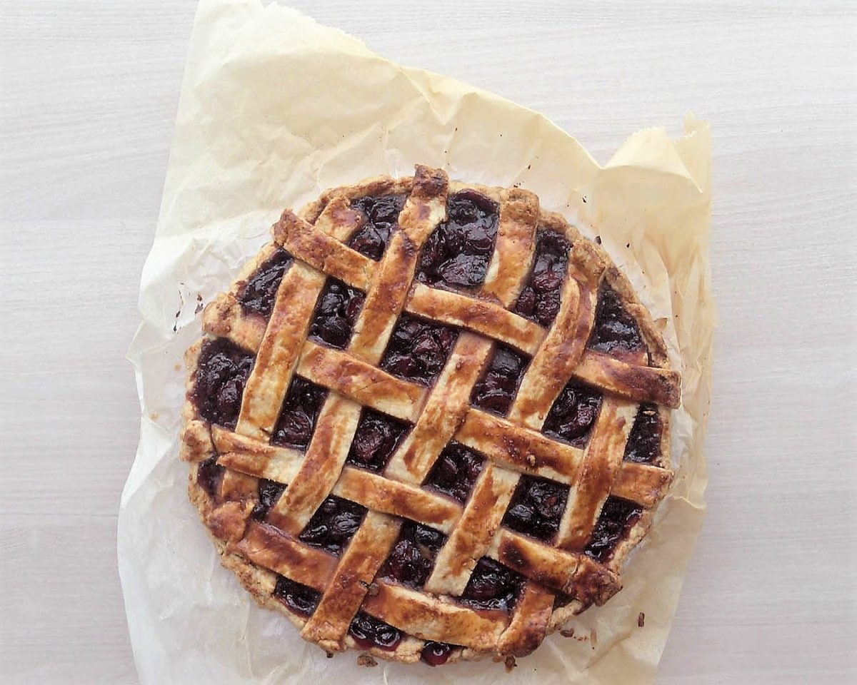 tarta de cerezas cherry pie paso 23