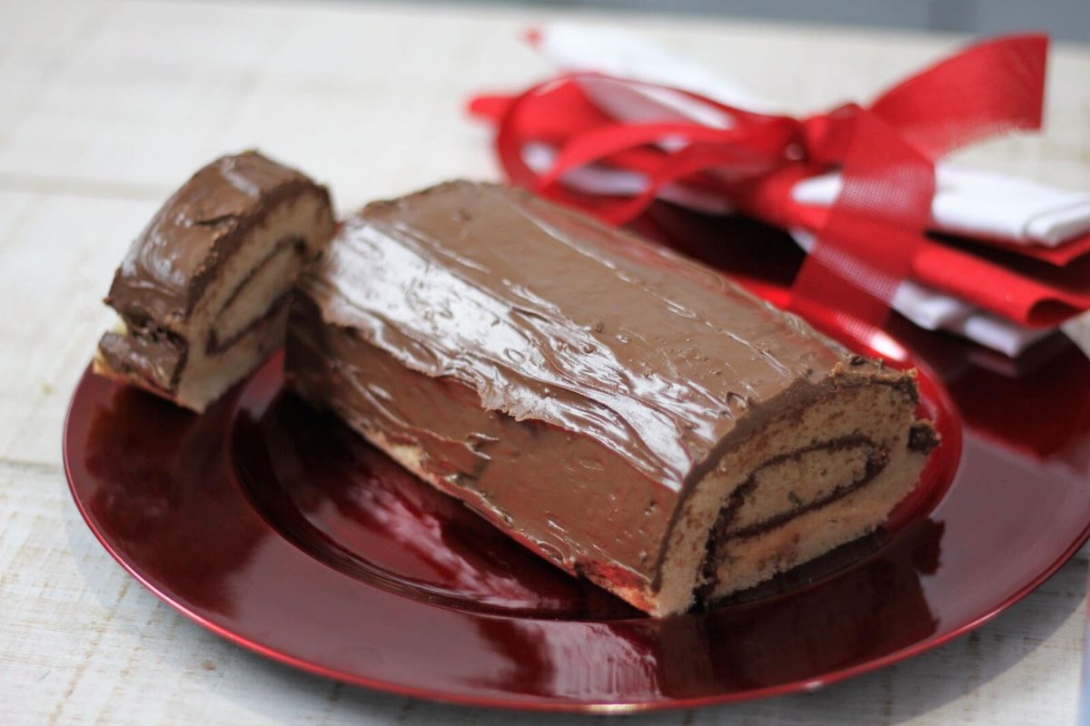 tronco de navidad con nutella paso 17