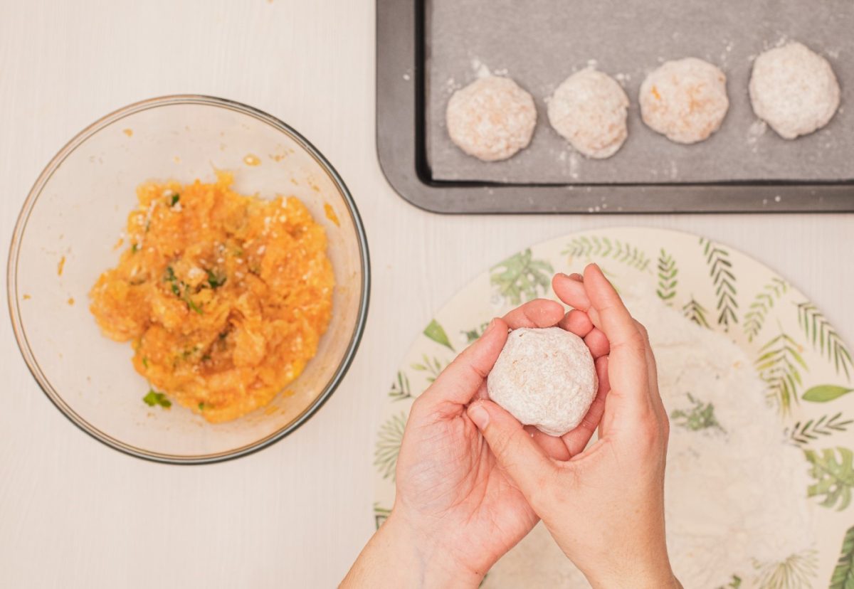 Albóndigas de pollo en salsa española paso a paso