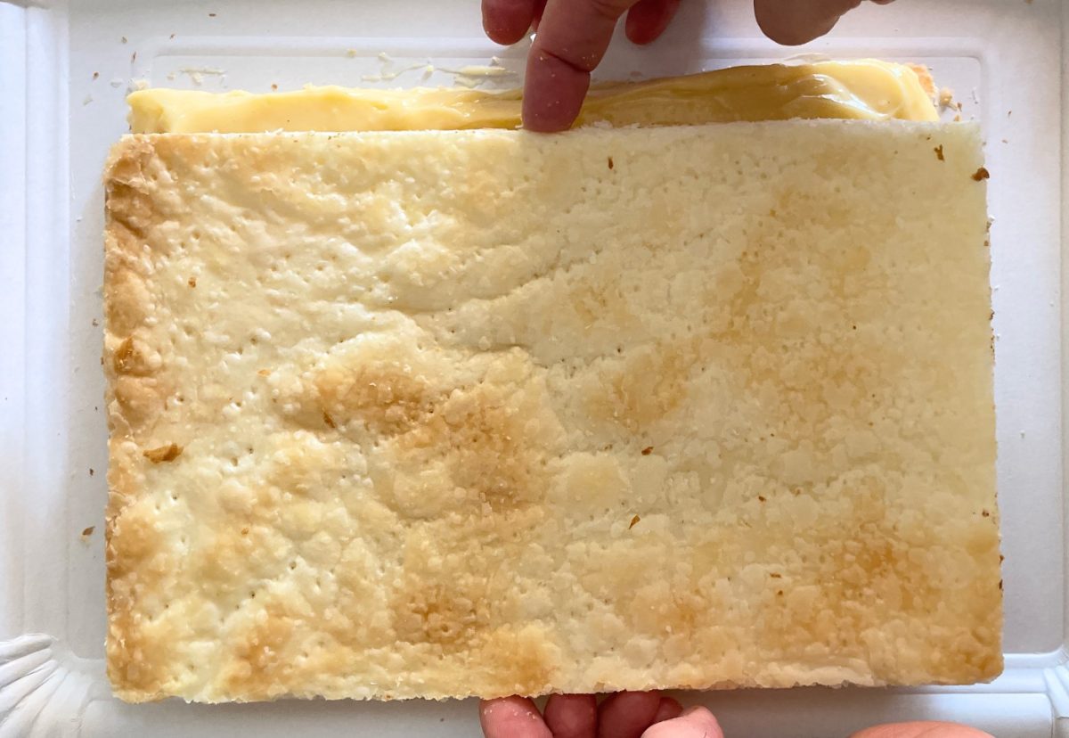 Costrata de Alcalá. Una tarta tradicional con merengue y crema pastelera