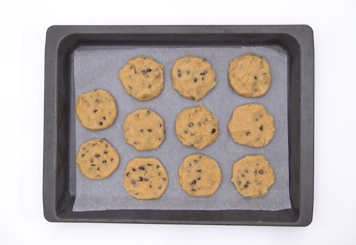 Crumbl cookies. Las galletas de chocolate virales paso a paso