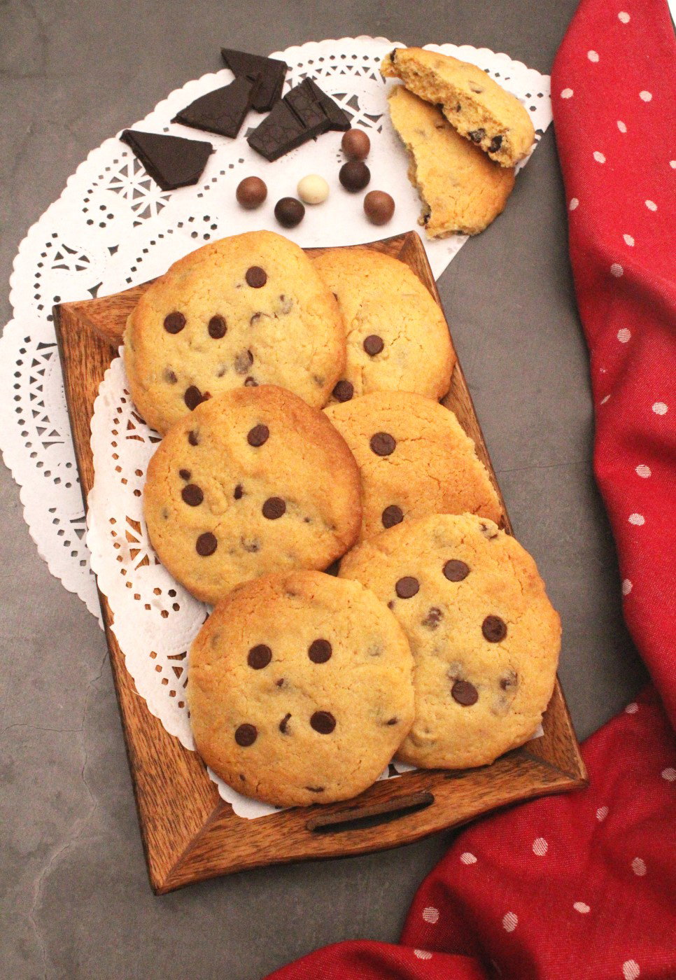 Crumbl cookies. Las galletas de chocolate virales paso a paso