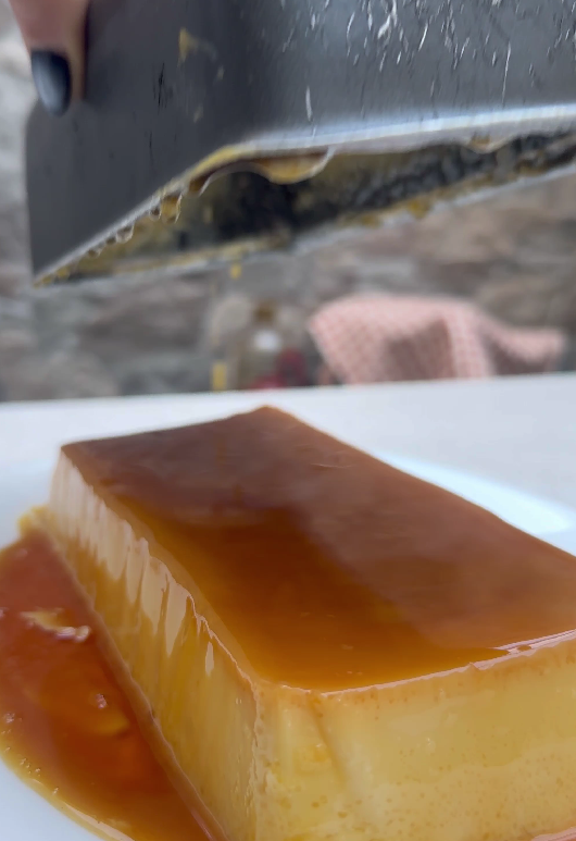 Flan de almendras. Un postre fácil y rápido paso a paso