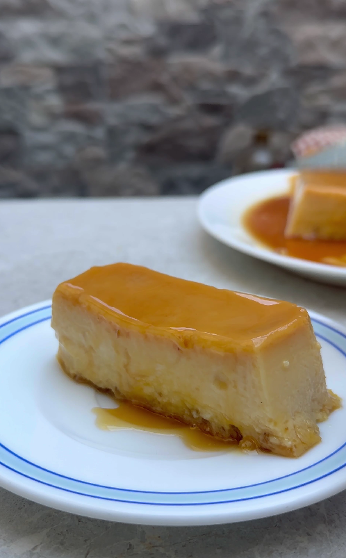 Flan de almendras. Un postre fácil y rápido paso a paso