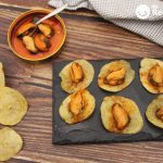 Patatas fritas y mejillones en escabeche. Un aperitivo con mejillones fácil, rápido y delicioso