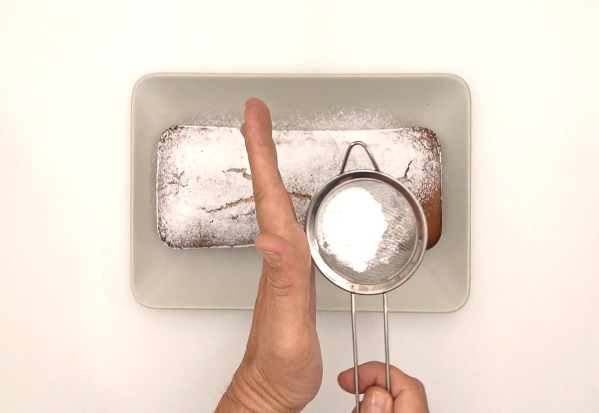 Plum cake. Bizcocho tradicional y versión navideña