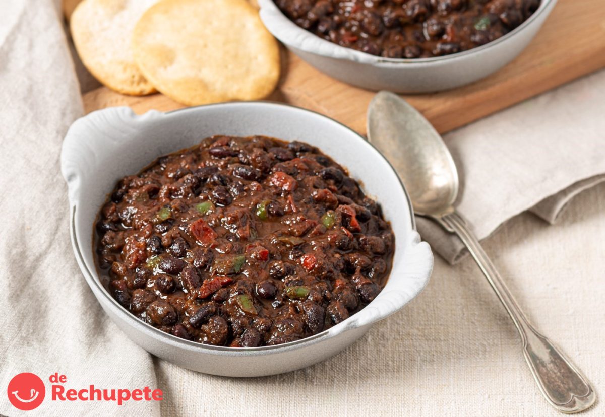 Ranch style beans. Receta fácil a sabor tex-mex