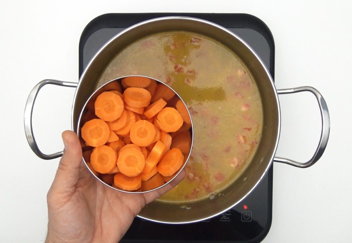 Sopa de verduras y carne picada paso a paso