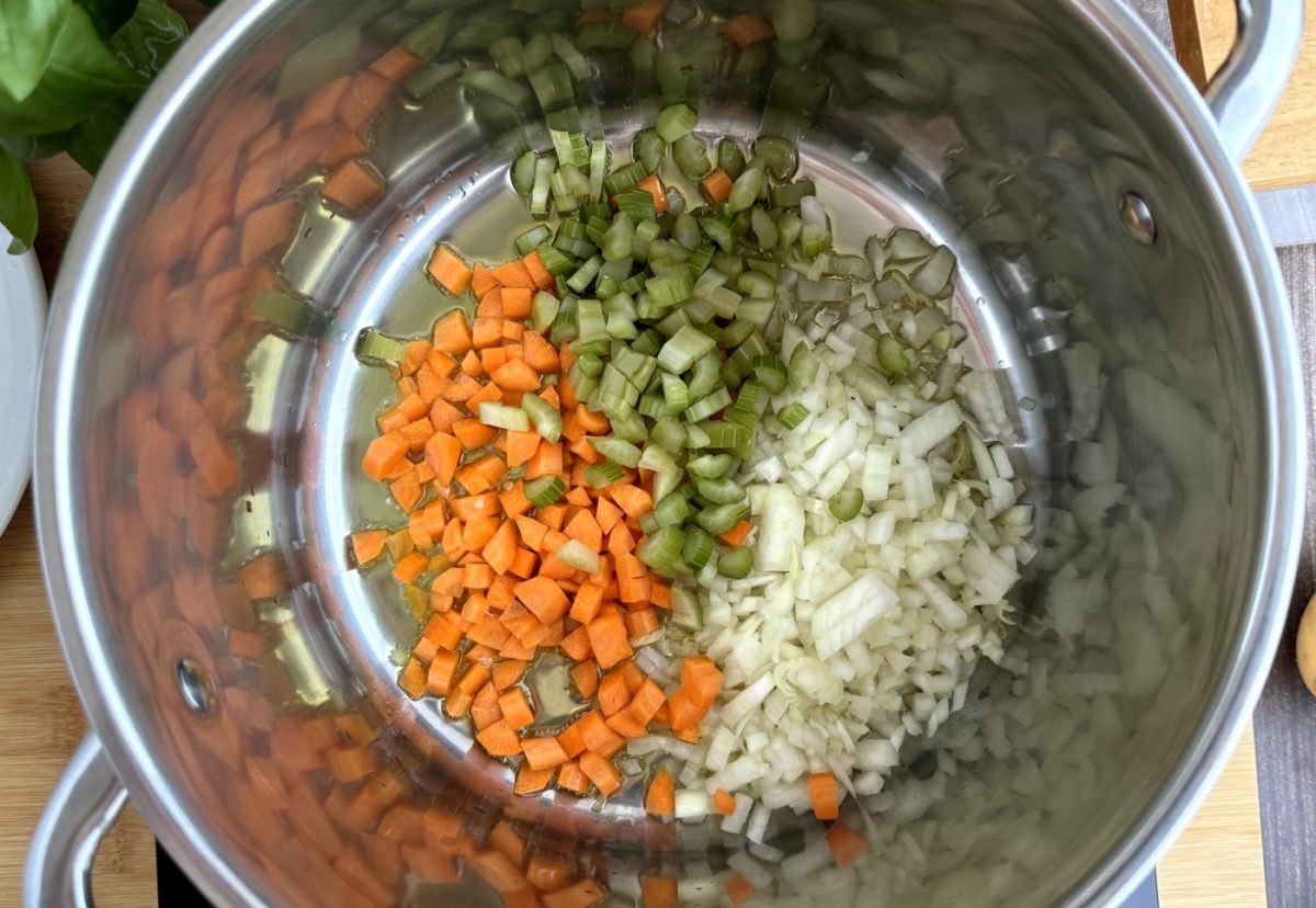 Sopa minestrone con mafalda corta. Un clásico de la cocina italiana