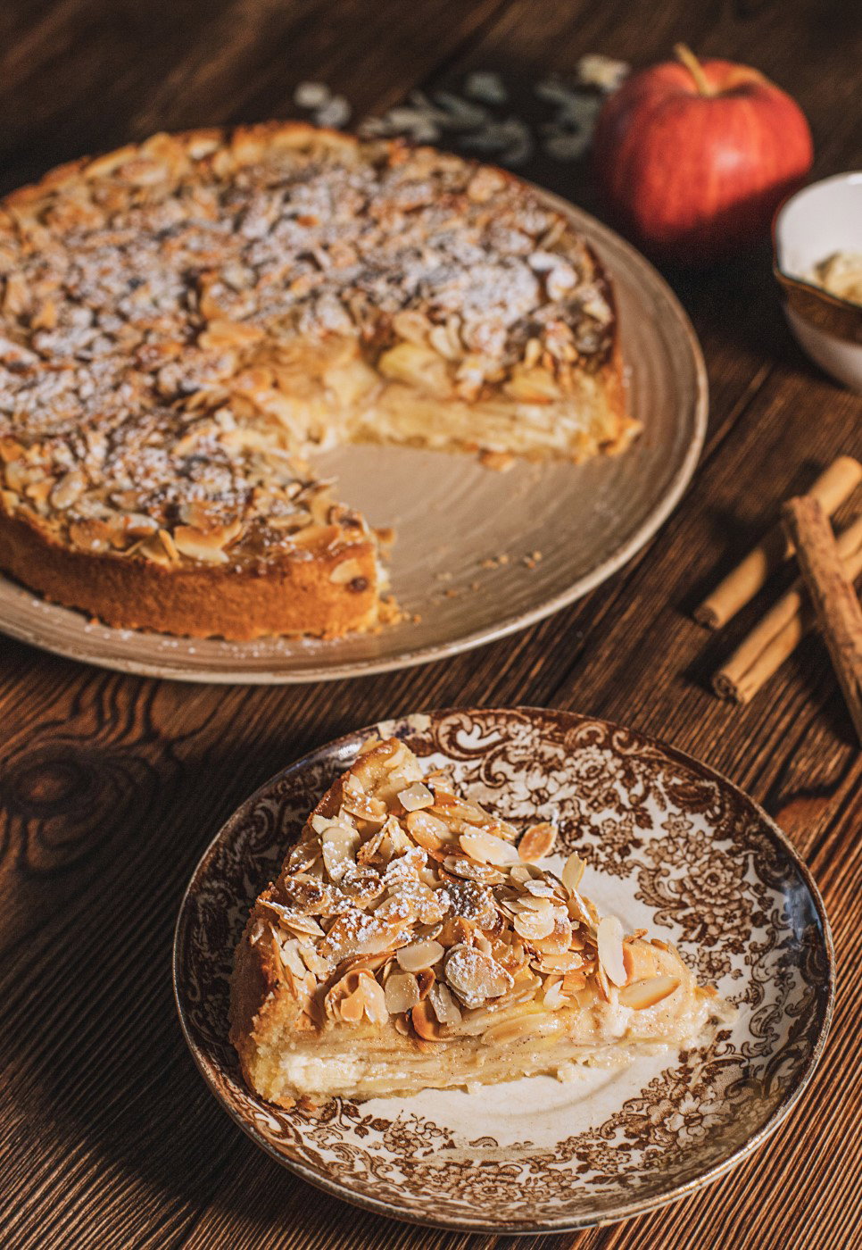 Tarta de manzana, queso y almendras paso a paso