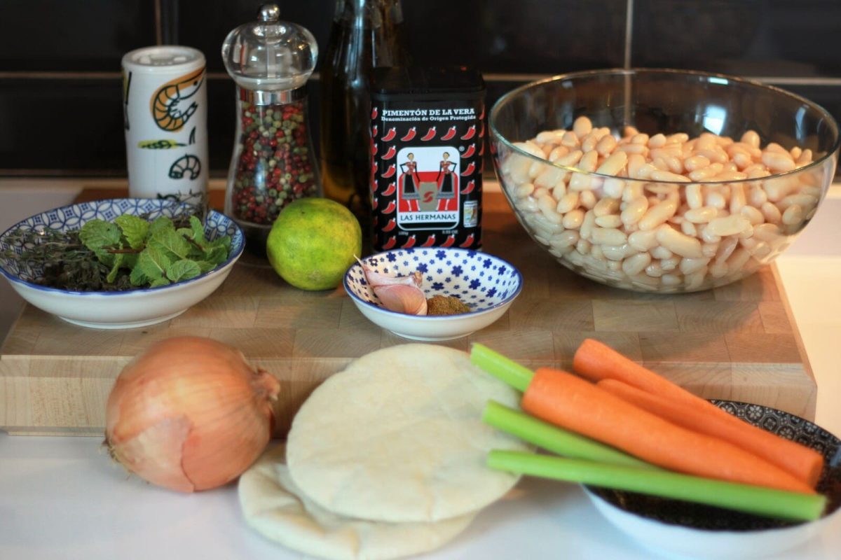 byessar o crema de habas receta tradicional marroquí paso 1