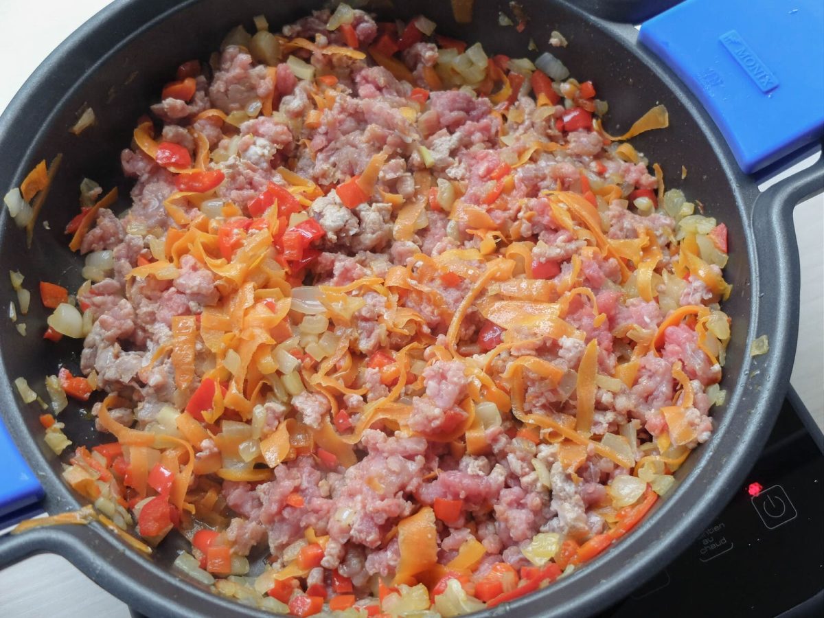 Receta de lasaña: deshacer la carne