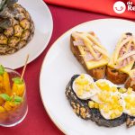 Canapés navideños fáciles con piña