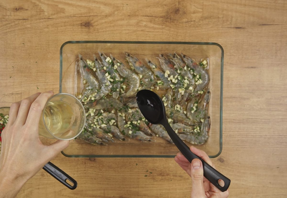 Langostinos al cava en el horno. Una receta fácil paso a paso