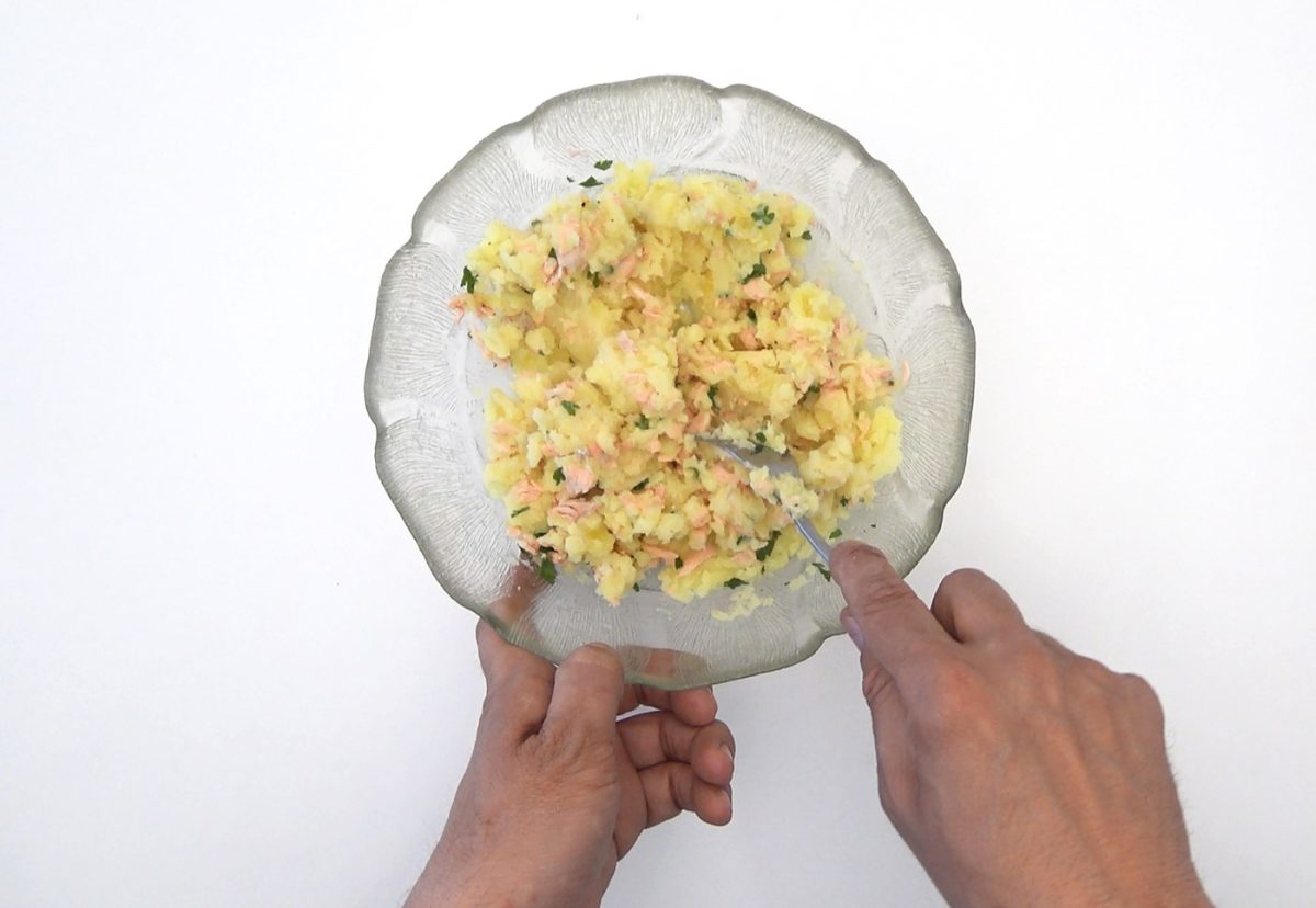 Pasteles de salmón. El aperitivo perfecto para sorprender