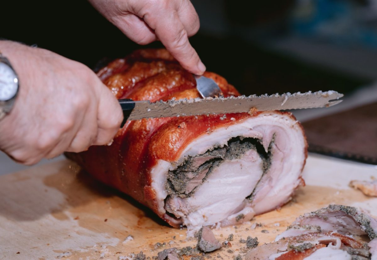 Porchetta. Asado de panceta tradicional de Italia