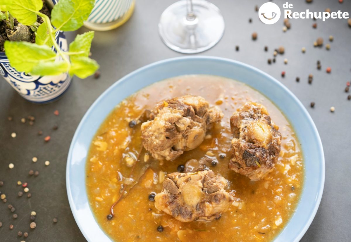 Rabo de ternera guisado a la antigua