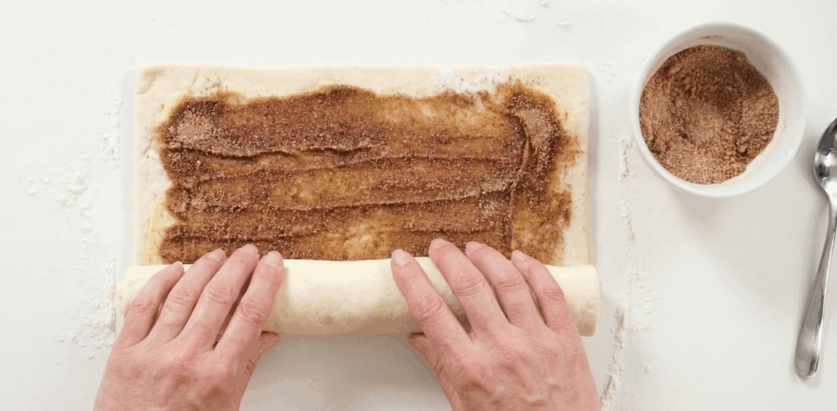 Rollitos de canela exprés con hojaldre. Receta fácil para un capricho rápido