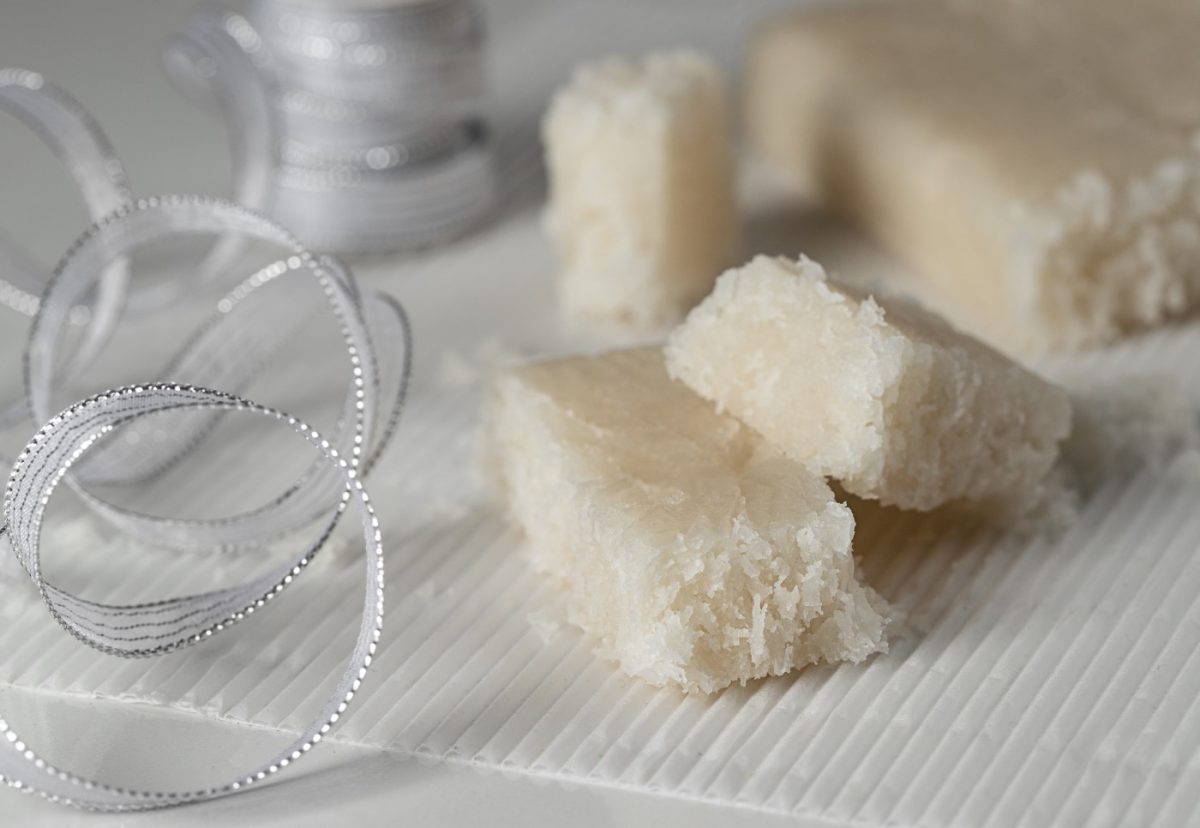 Turrón de coco casero. Receta fácil y deliciosa para Navidad