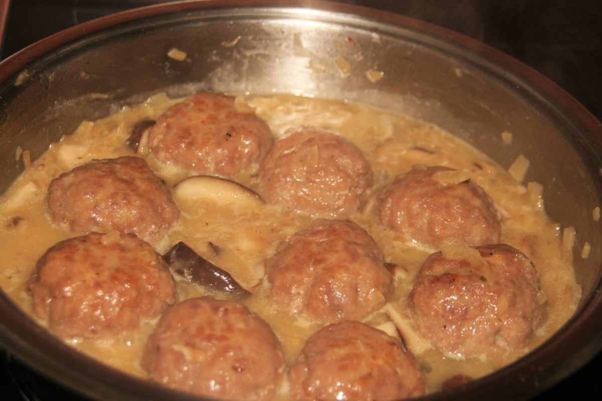 albóndigas con setas paso 17