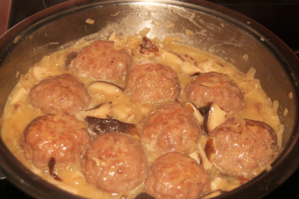 albóndigas con setas paso 18