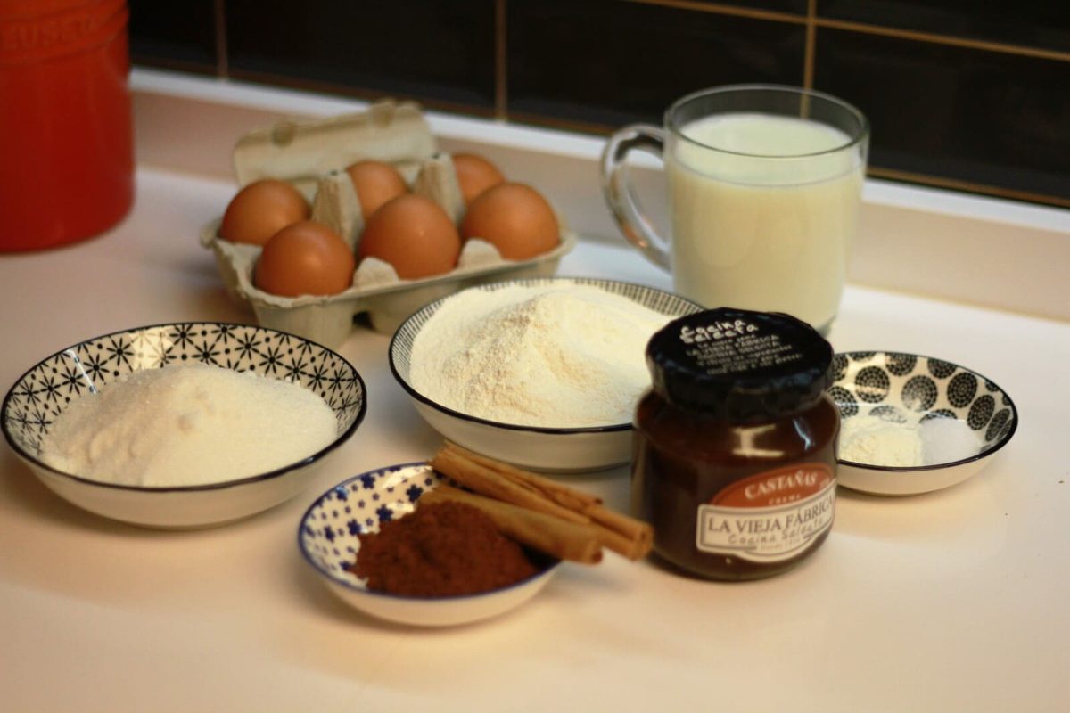 brazo de gitano con crema de castañas paso 1
