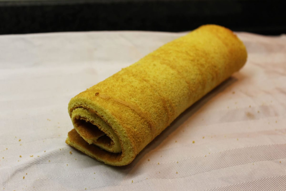 brazo de gitano con crema de castañas paso 10