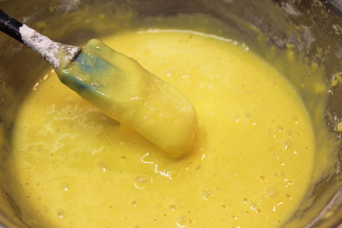 brazo de gitano con crema de castañas paso 5
