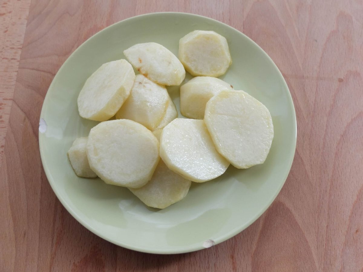 guiso de rape y patatas paso 8