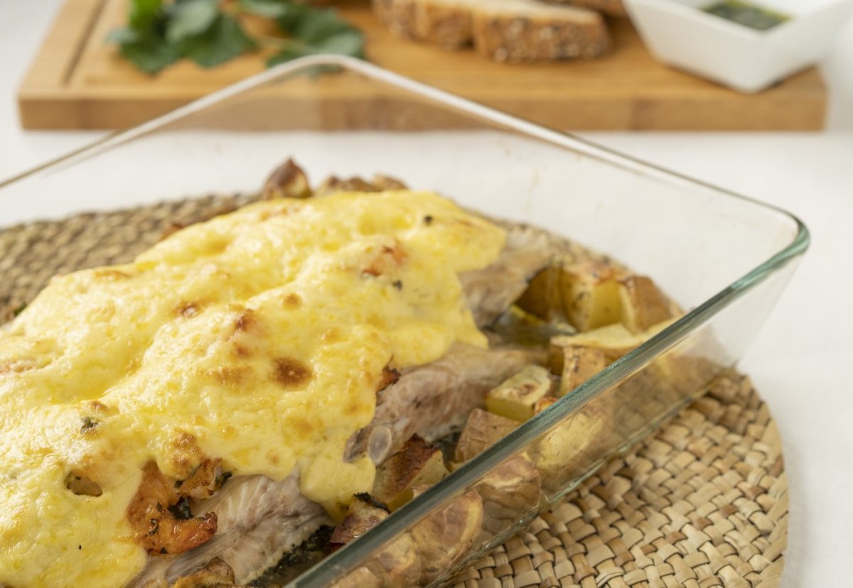Rodaballo al horno con gambas al ajillo paso a paso