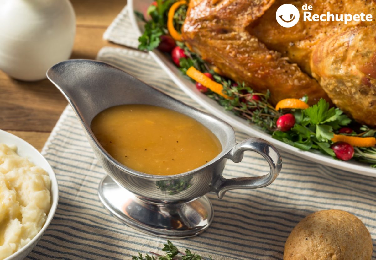 Cómo hacer salsa para el pavo al horno
