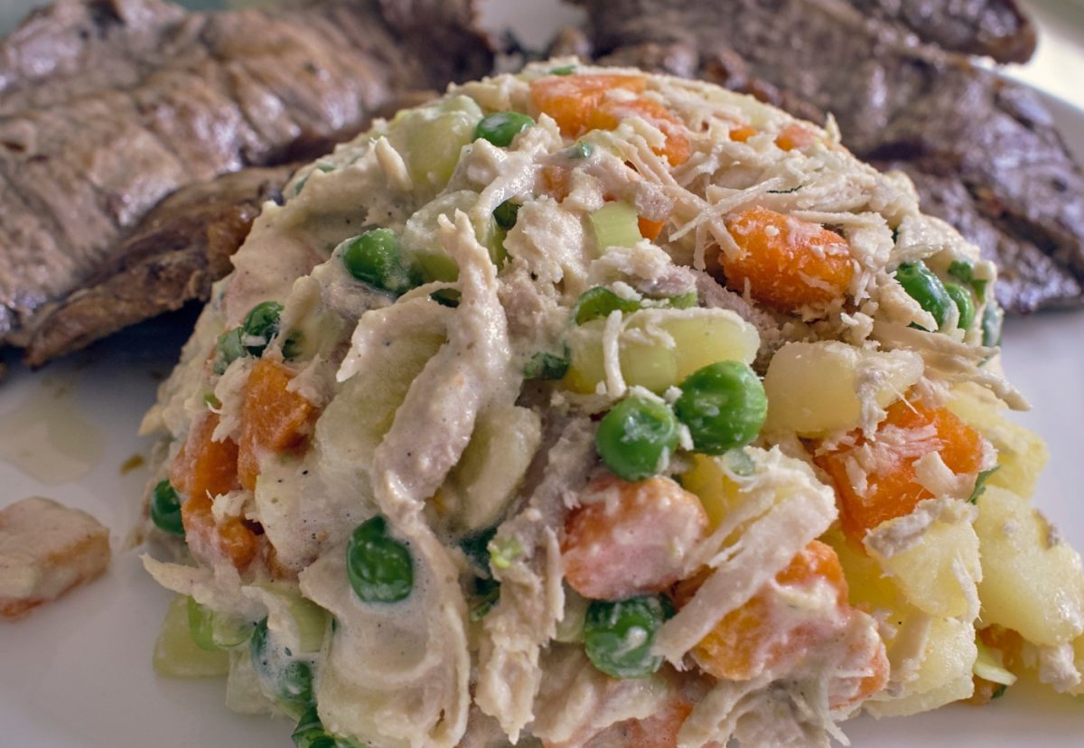 Ensalada de gallina. Receta venezolana fácil y deliciosa