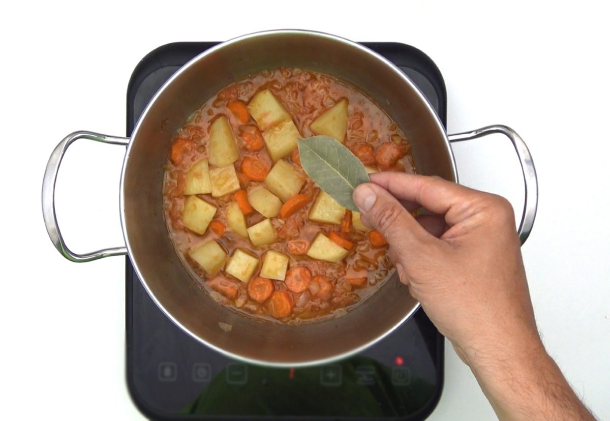 Sopa de rape. Receta casera, fácil y deliciosa