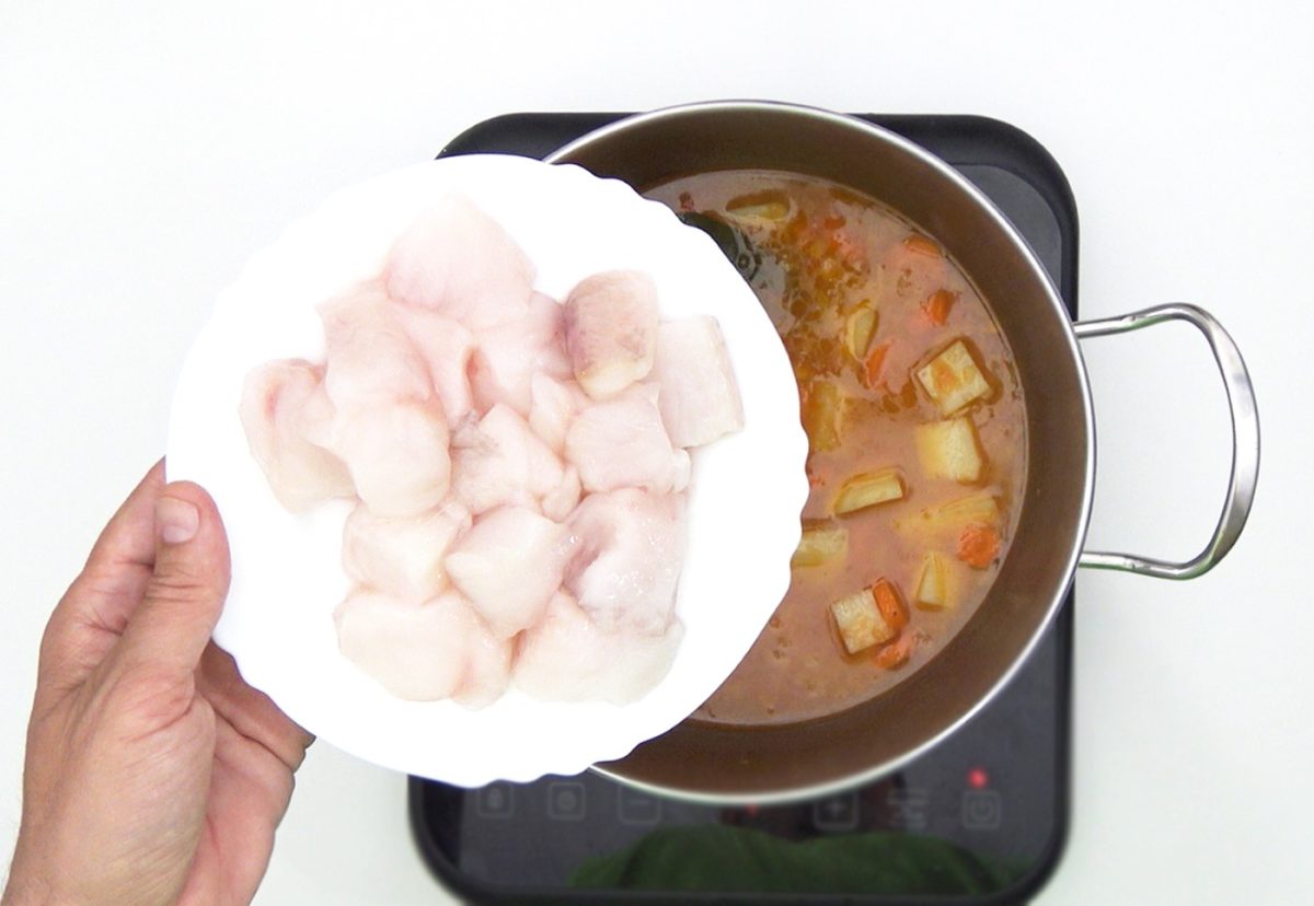 Sopa de rape. Receta casera, fácil y deliciosa