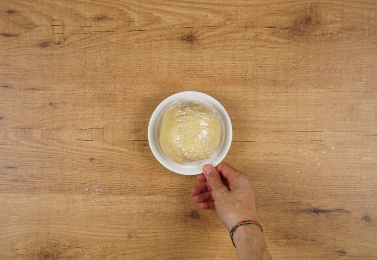 Quiche de espinacas y queso de cabra con masa quebrada casera