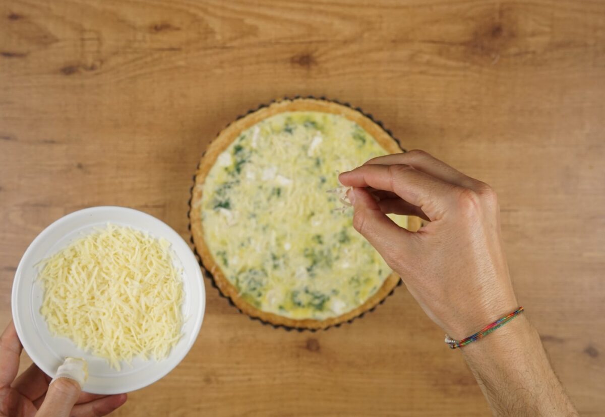 Quiche de espinacas y queso de cabra con masa quebrada casera