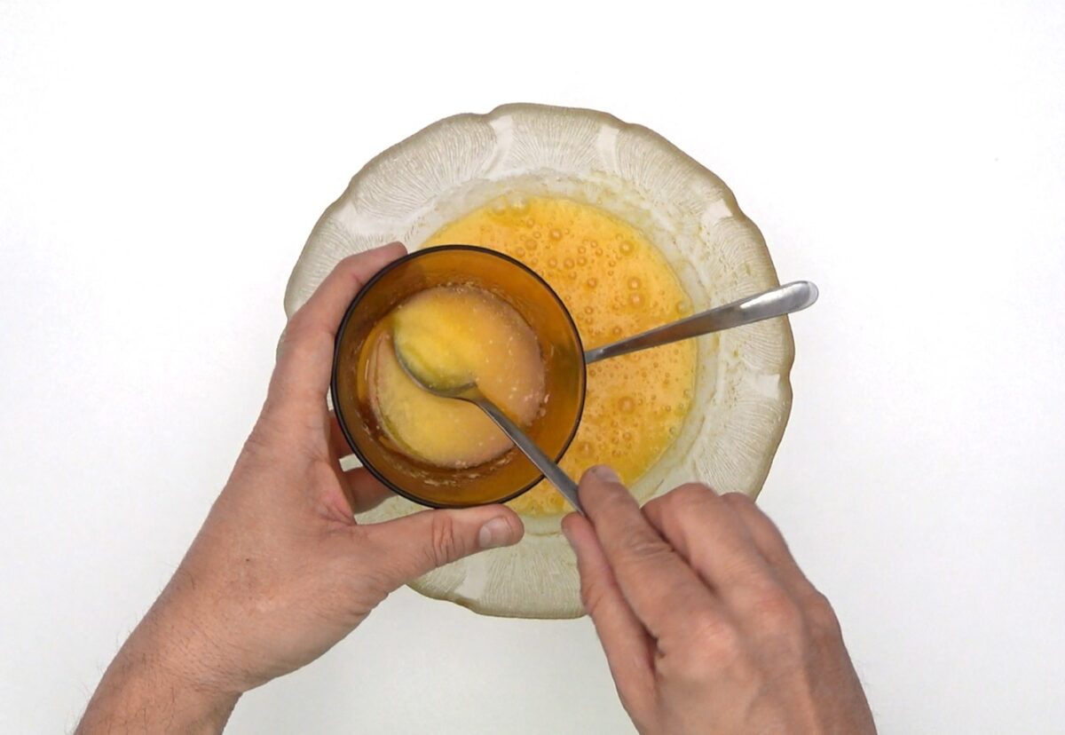 Bizcocho de crema pastelera de forma tradicional