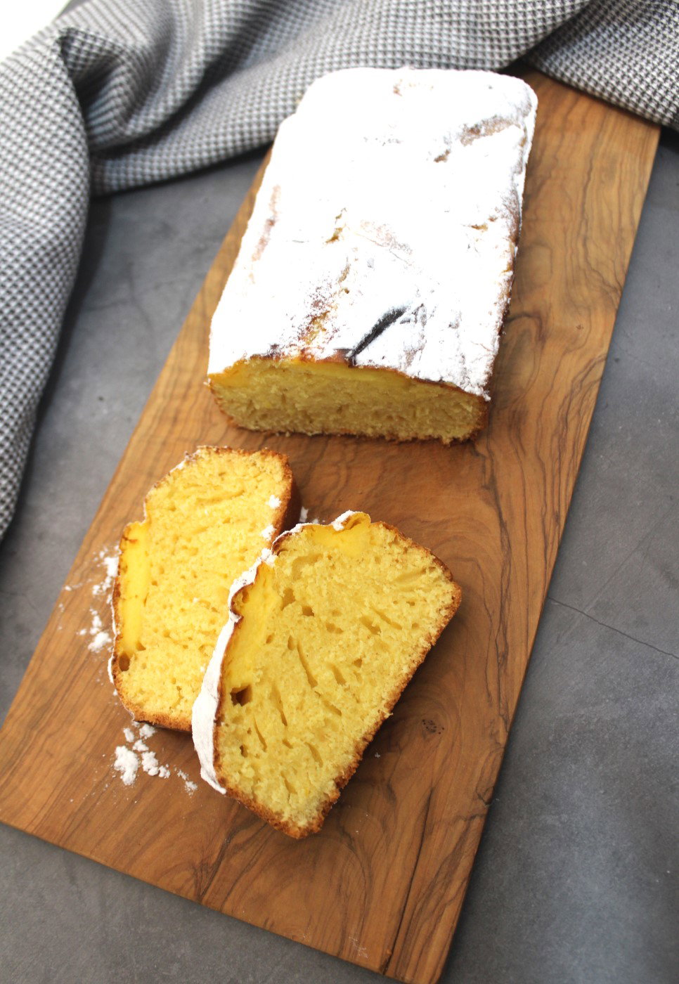 Bizcocho de crema pastelera de forma tradicional
