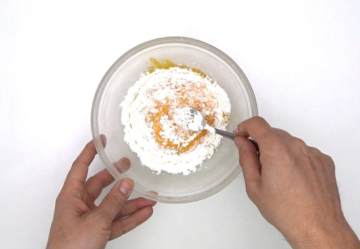 Bizcocho de crema pastelera de forma tradicional