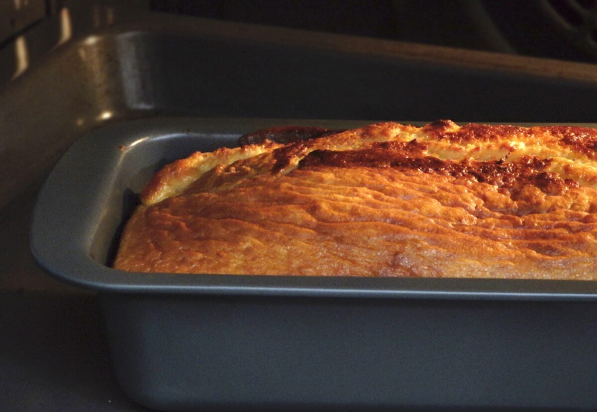 Bizcocho de leche condensada. Tradicional y con Thermomix