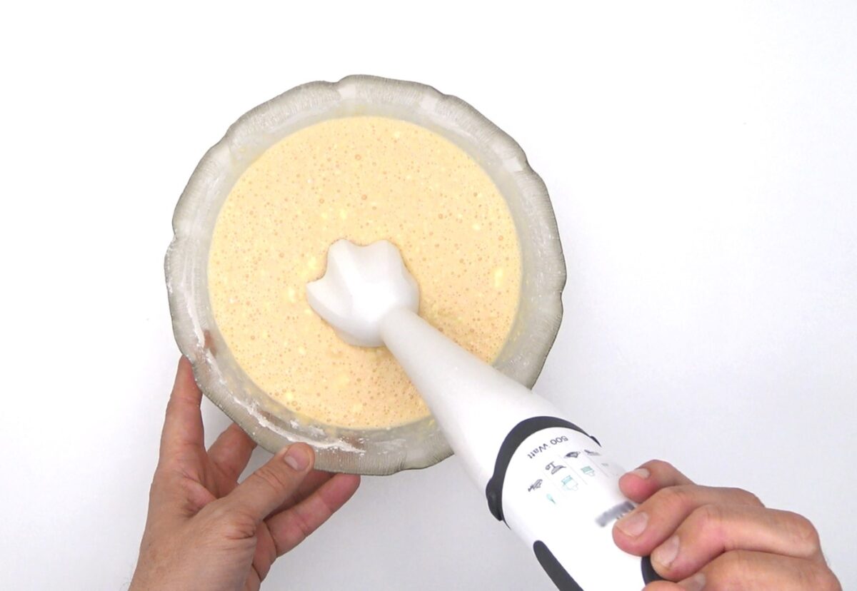 Bizcocho de leche condensada. Tradicional y con Thermomix