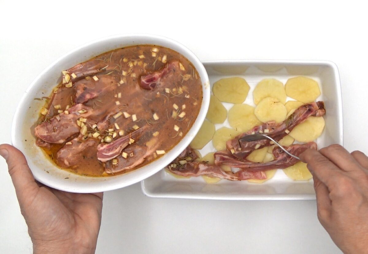 Chuletas de cordero al horno. Un plato ideal para cualquier ocasión