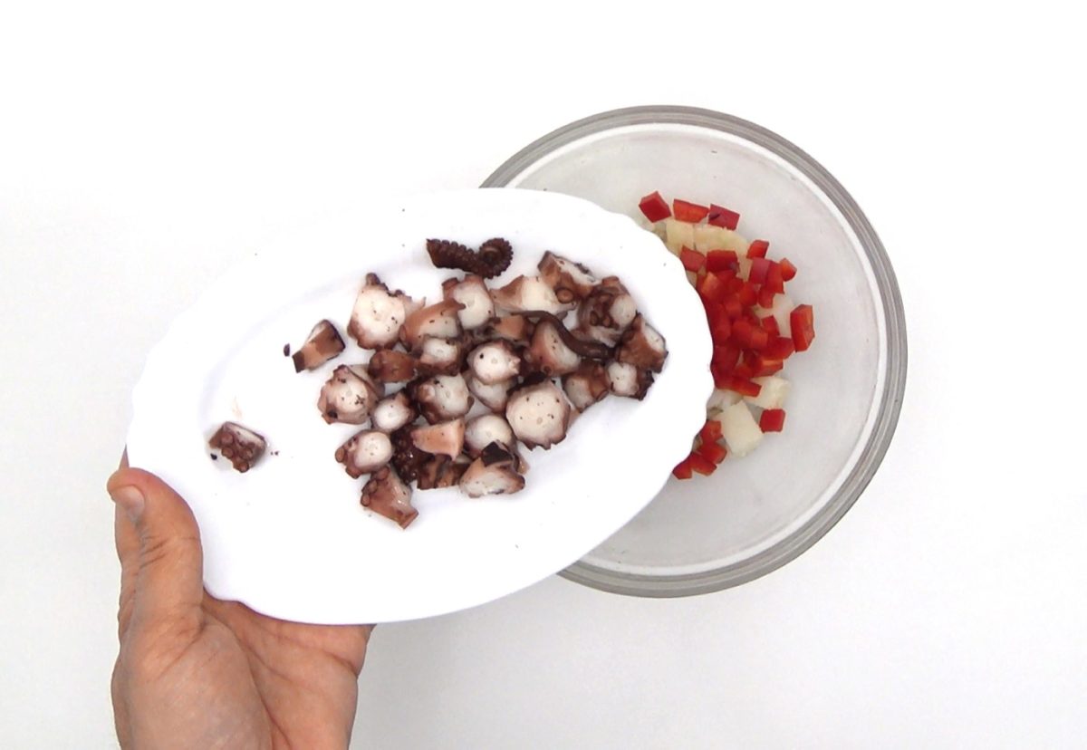 Cómo hacer una ensalada de pulpo y patata