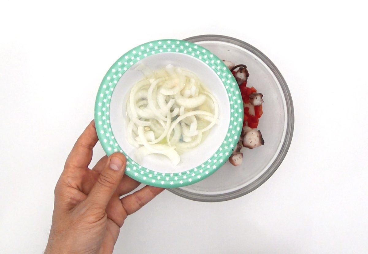 Cómo hacer una ensalada de pulpo y patata