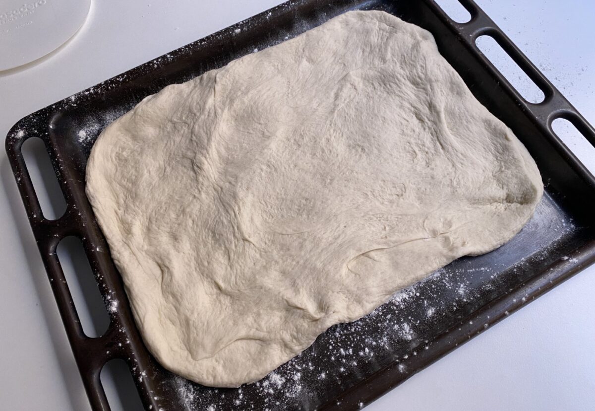 Pizza al taglio. Una receta ideal para compartir y disfrutar