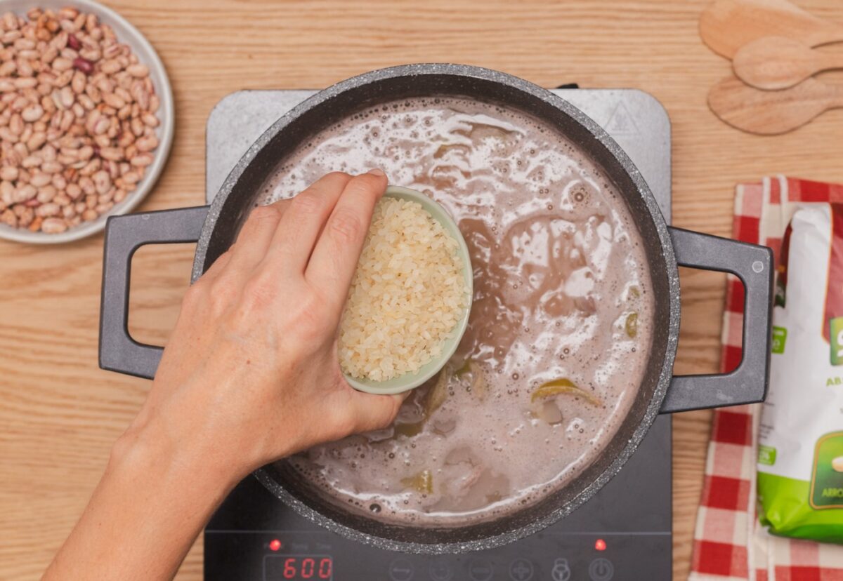Judías pintas con arroz