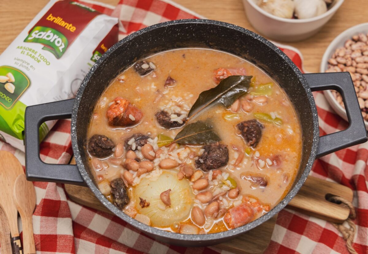 Judías pintas con arroz