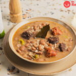 Judías pintas con arroz. Receta tradicional y sencilla paso a paso